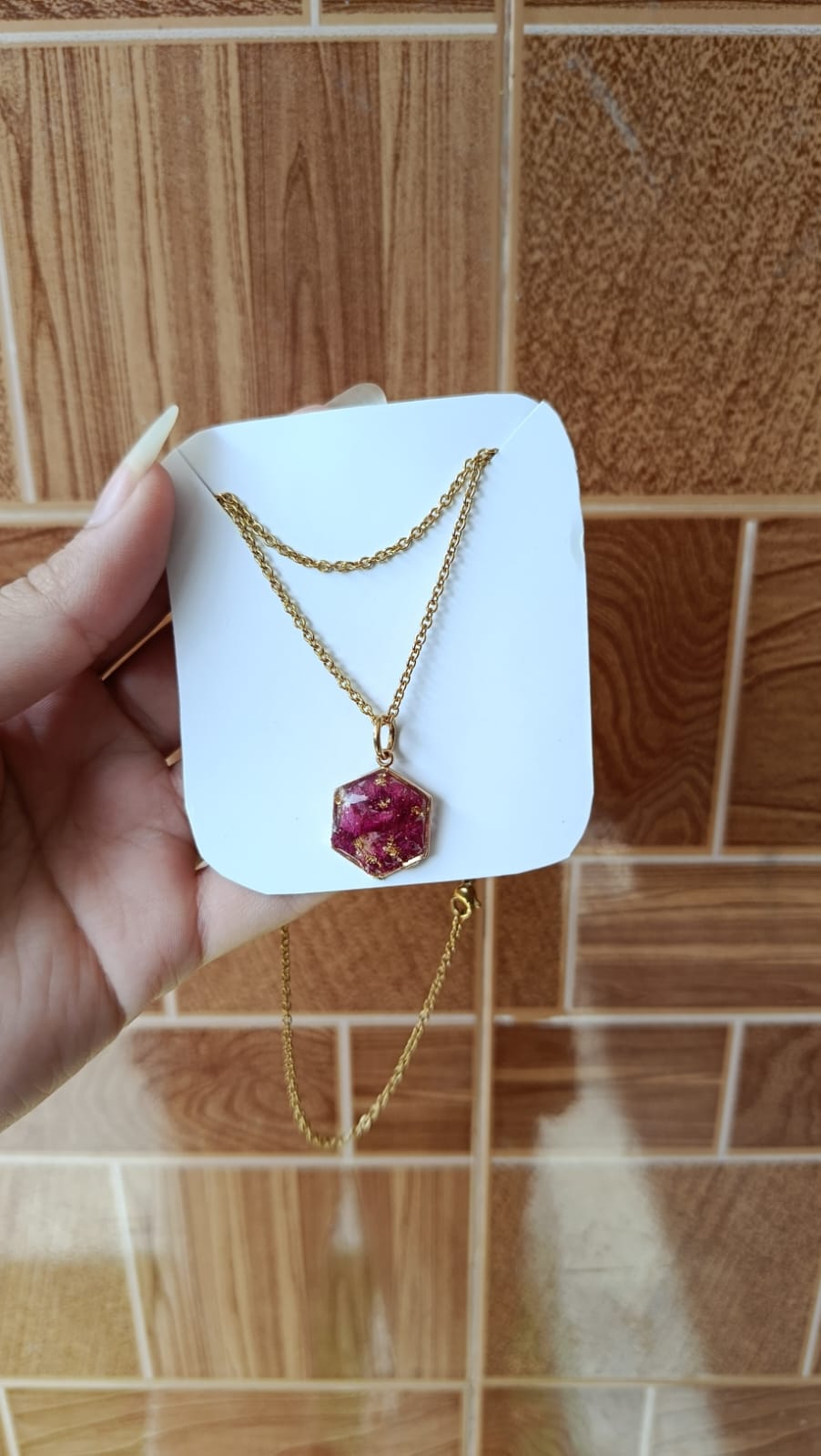 Mini Rhumbas Shape Pendant With Preserved Flowers