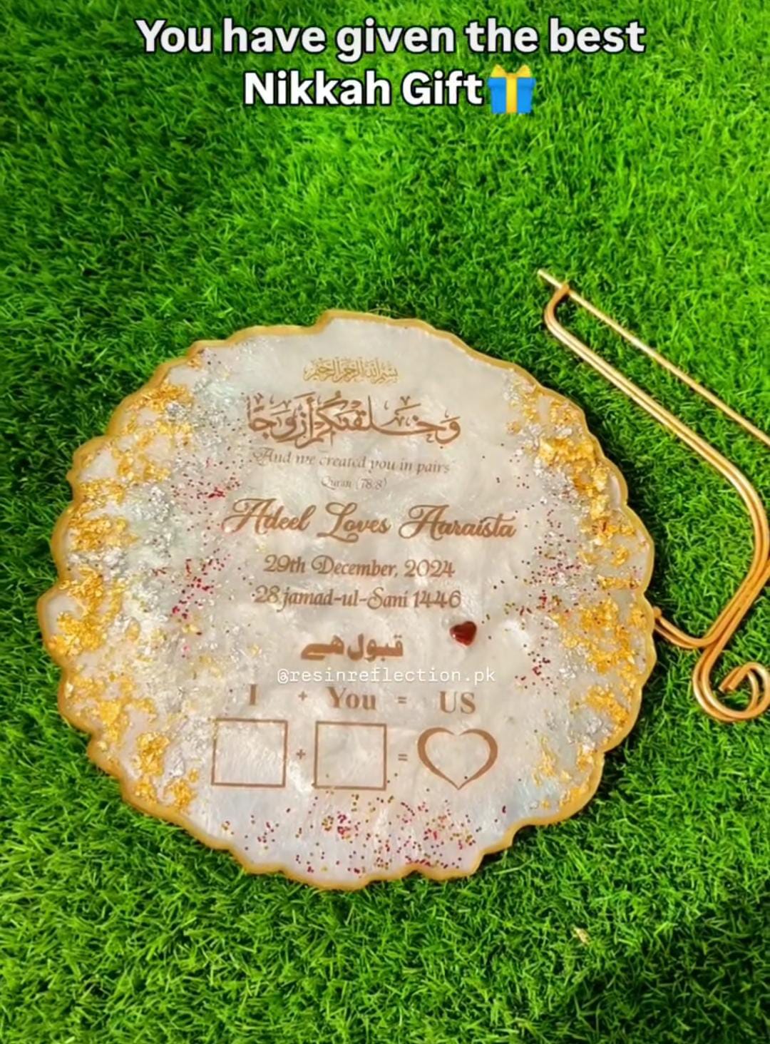 Golden Flakes Thumb Resin Nikkah/Engagement Tray/Frame Elegant Look