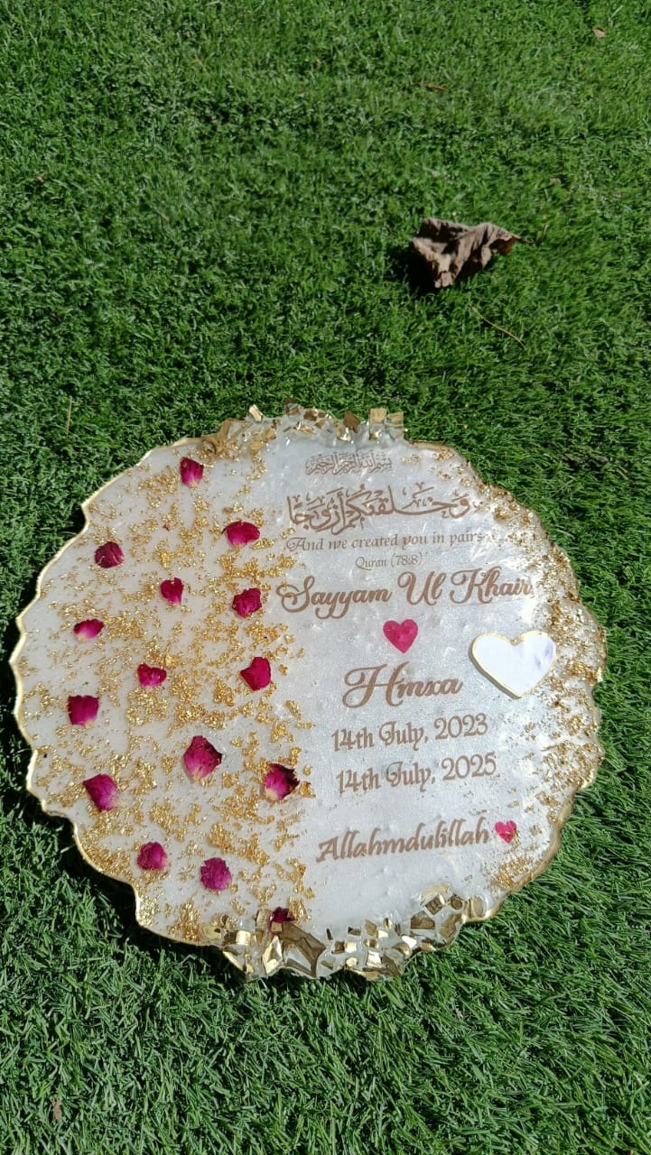 Resin Thumb Nikkah/Anniversary/Birthday Rose Frame