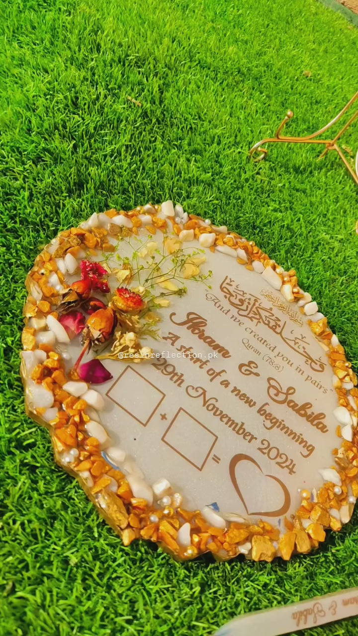 Real Flowers Engraved Resin Nikkah Thumb Frame With Nikkah Pen