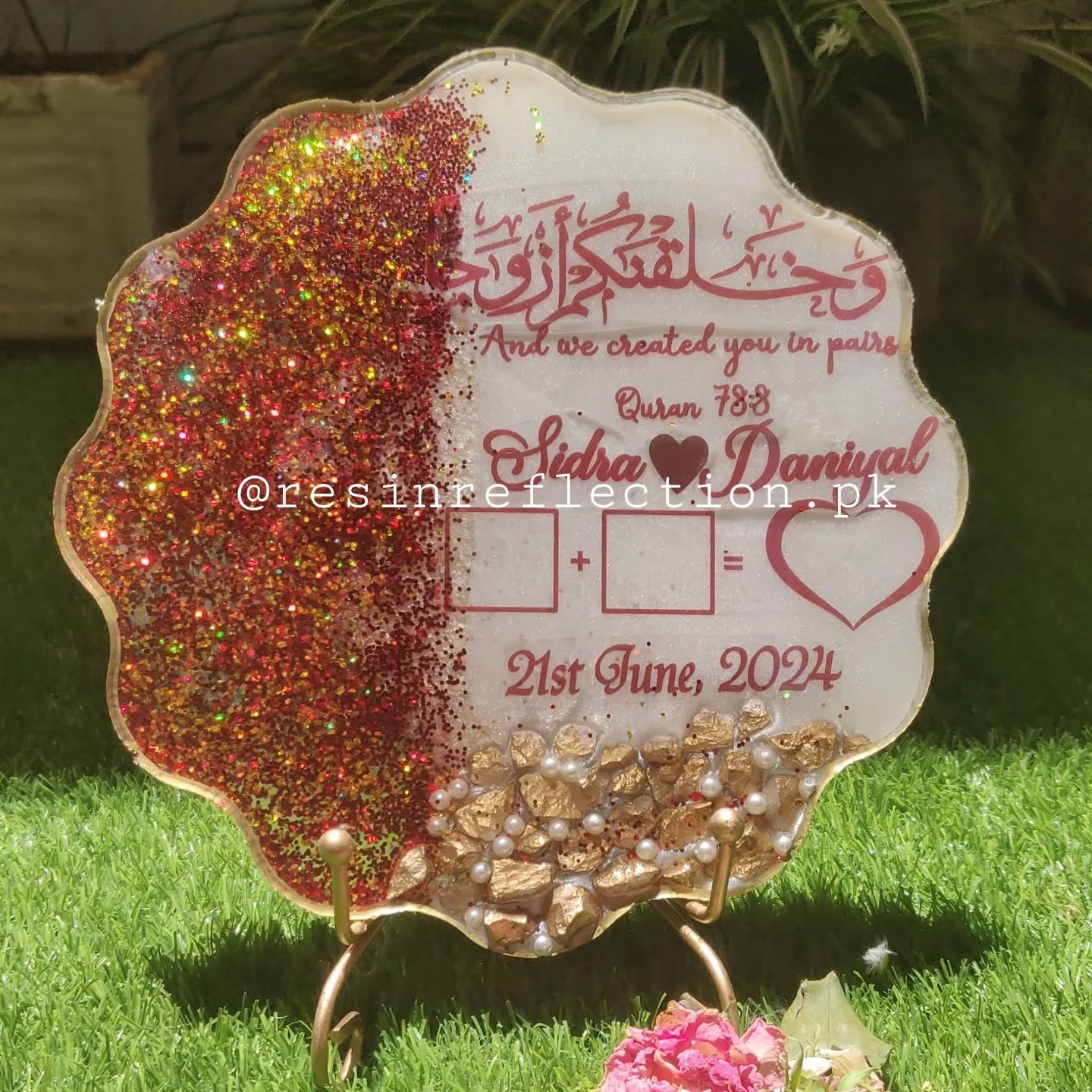 Glittery Red & Golden Nikkah/Engagement Tray/Frame Elagant Minimal Design
