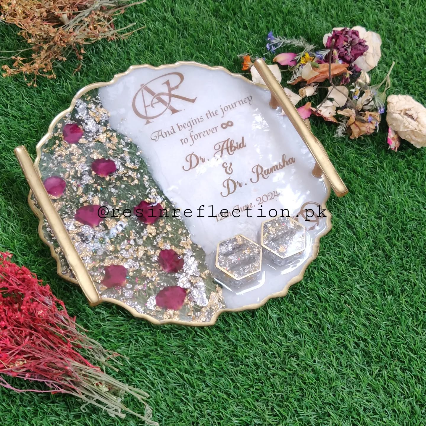 Rose Petals Engraved Resin Nikkah/Engagement Tray/Frame Elegant Look
