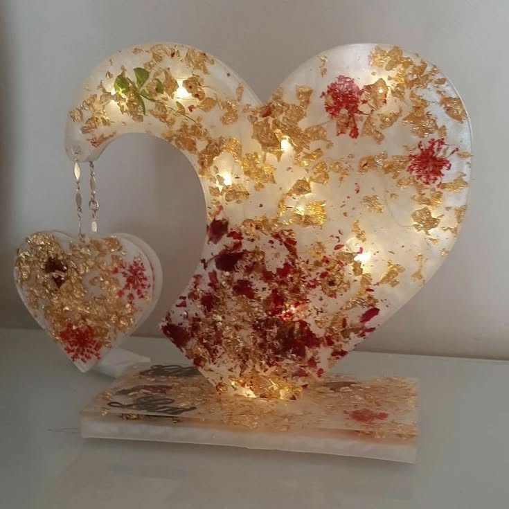 Heart Shape Different Variants Resin Anniversary/Birthday/Baby Items Photo Frame