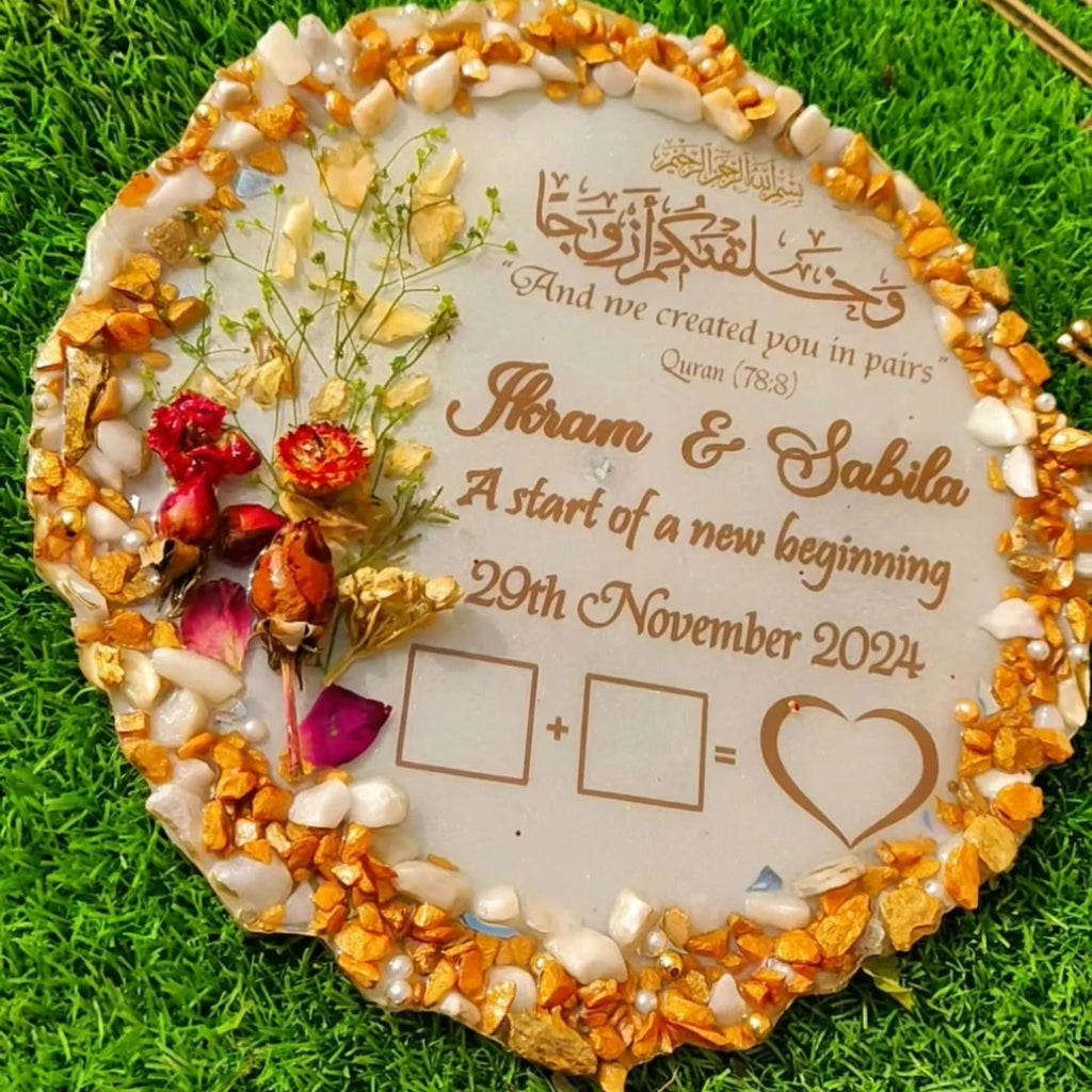 Real Flowers Engraved Resin Nikkah Thumb Frame With Nikkah Pen