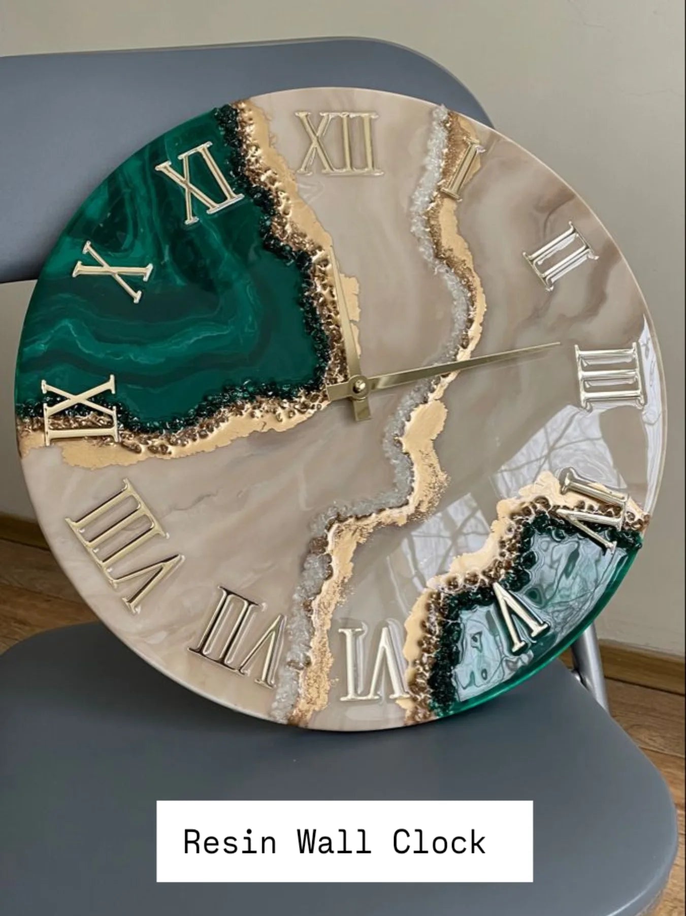 Resin Luxury Elegant Green Gold Tone Wall Clock/Home Decor